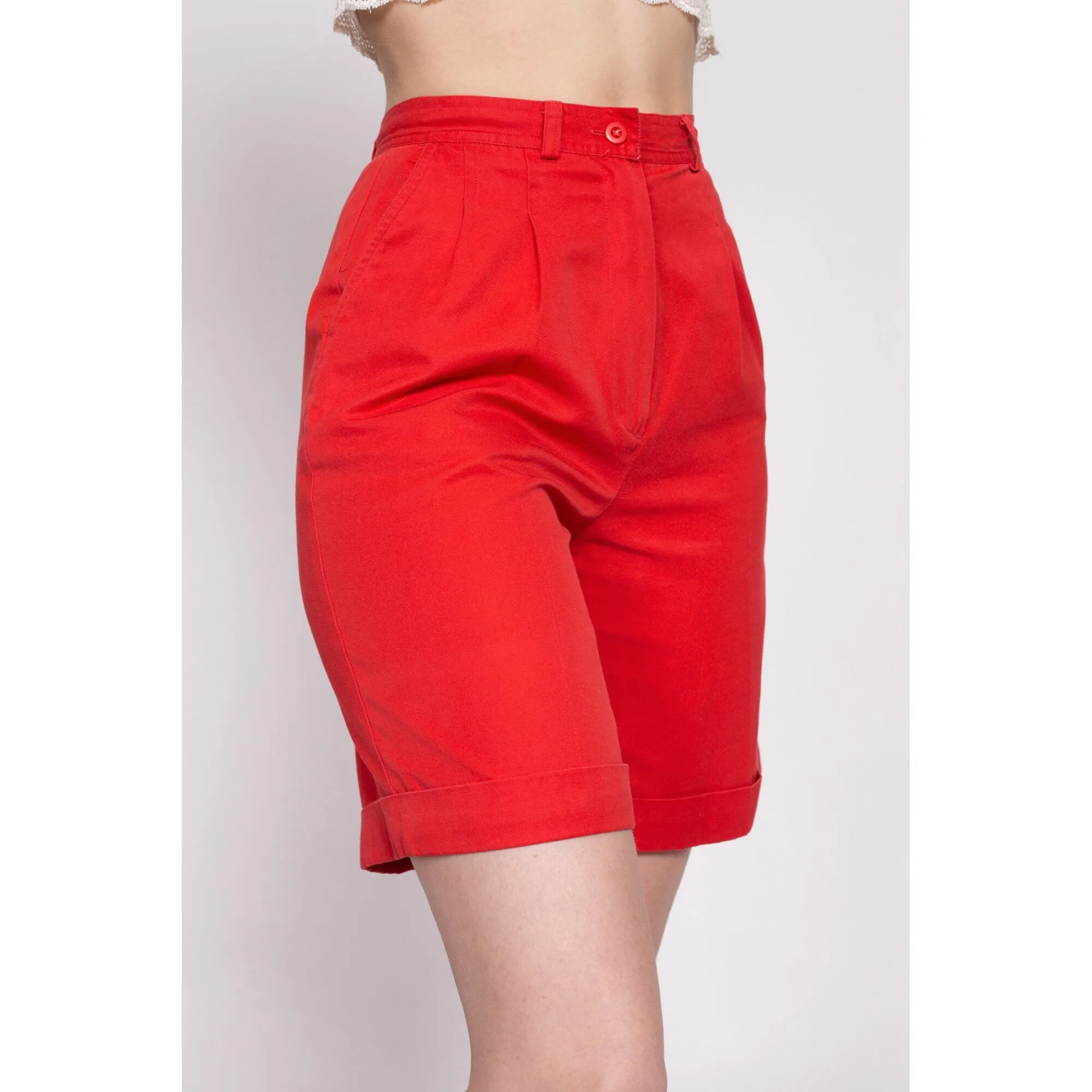 80s Red High Waisted Cuffed Shorts - Extra Small, 24"