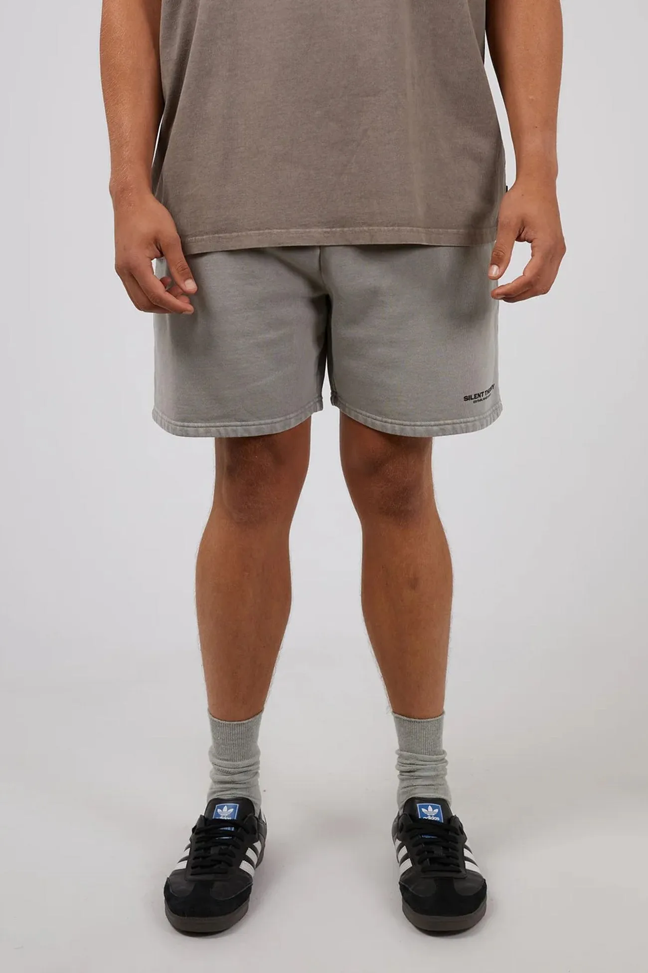 Essential Theory Short Grey