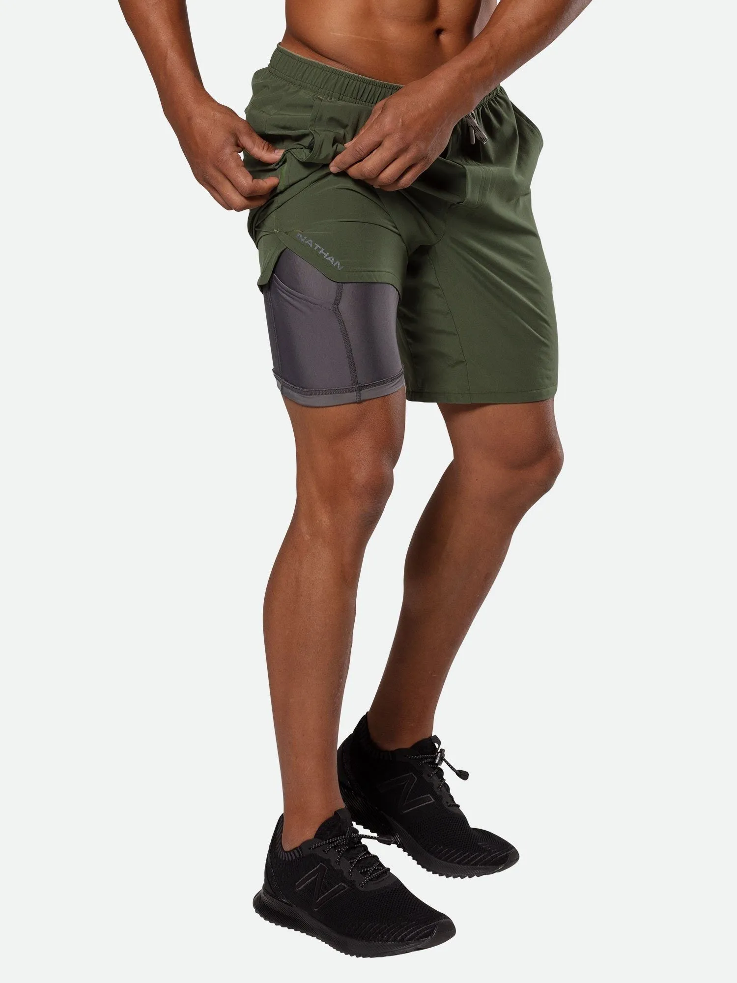 Men's Essential 9" Shorts