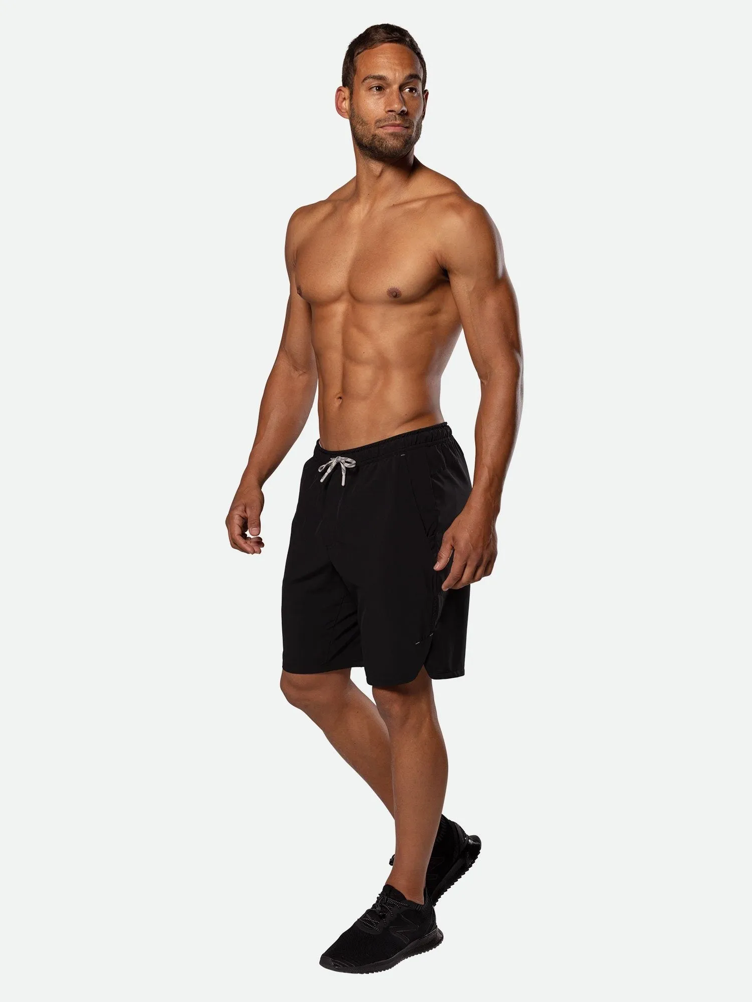 Men's Essential 9" Shorts