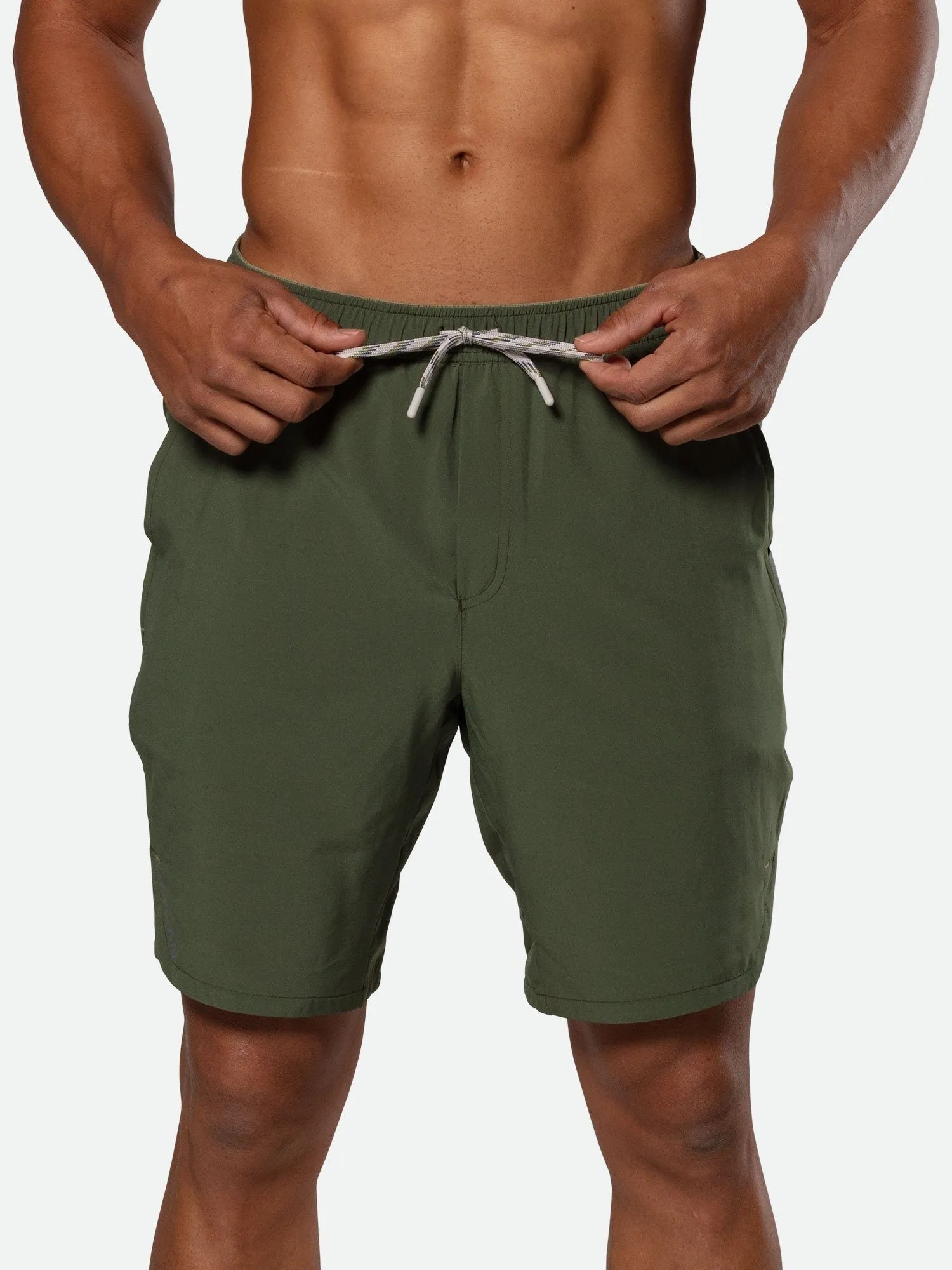 Men's Essential 9" Shorts