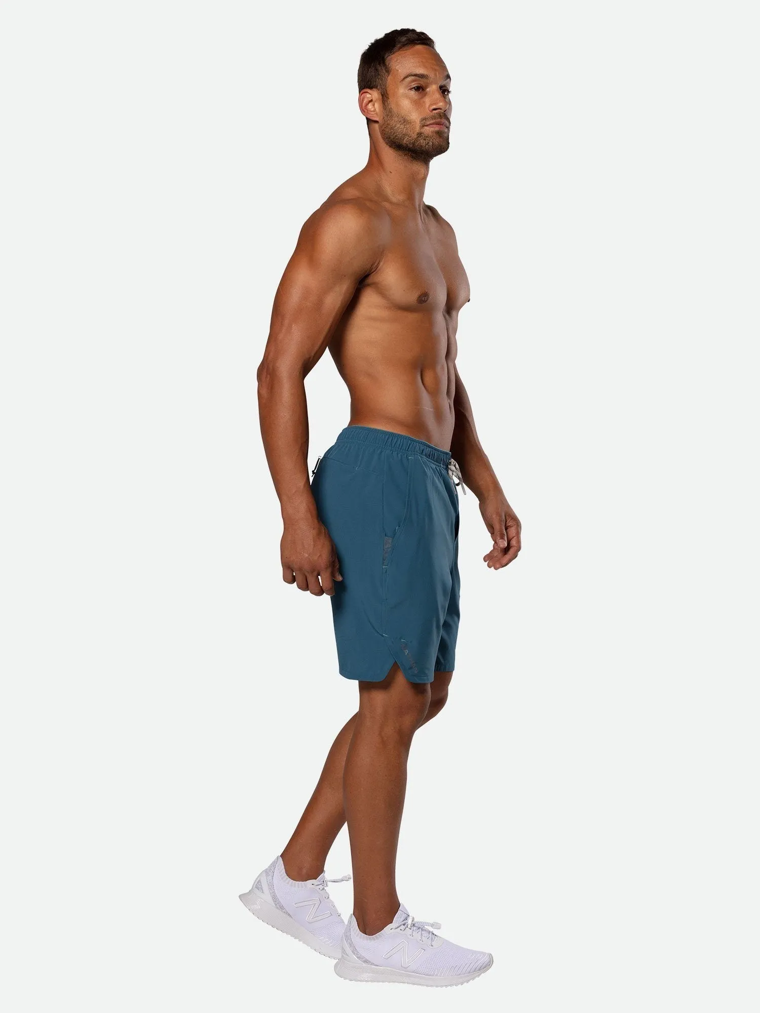 Men's Essential 9" Shorts