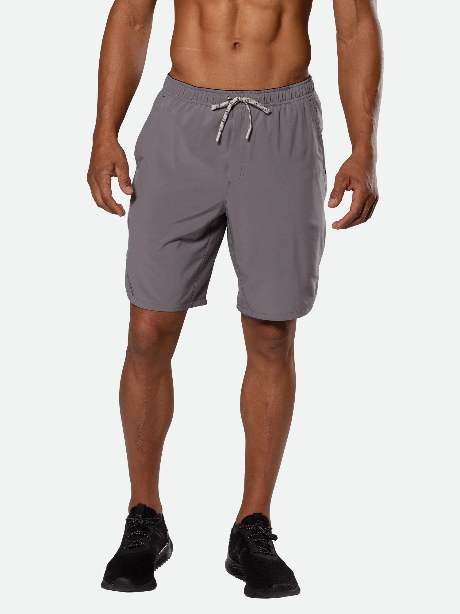 Men's Essential 9" Shorts