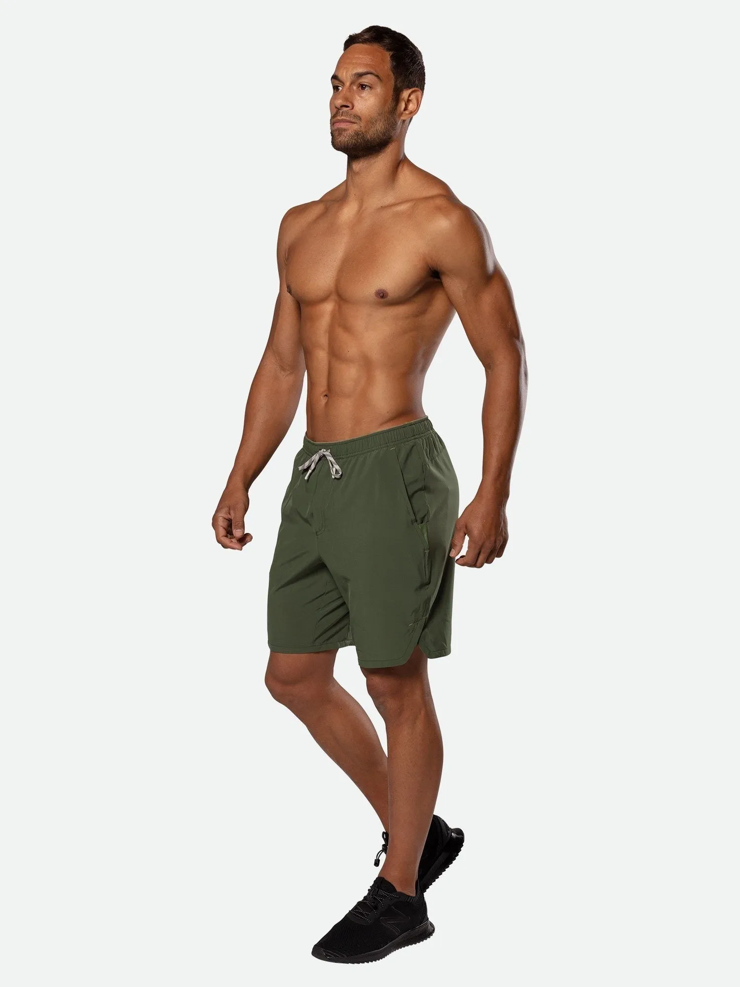 Men's Essential 9" Shorts