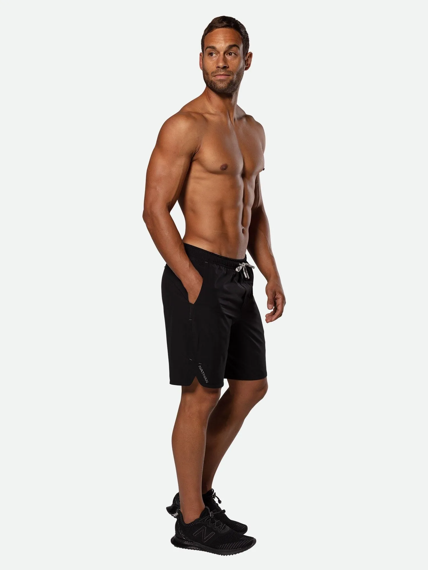 Men's Essential 9" Shorts