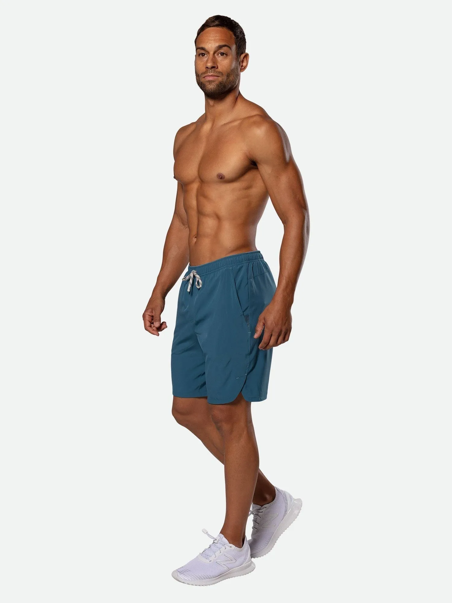 Men's Essential 9" Shorts