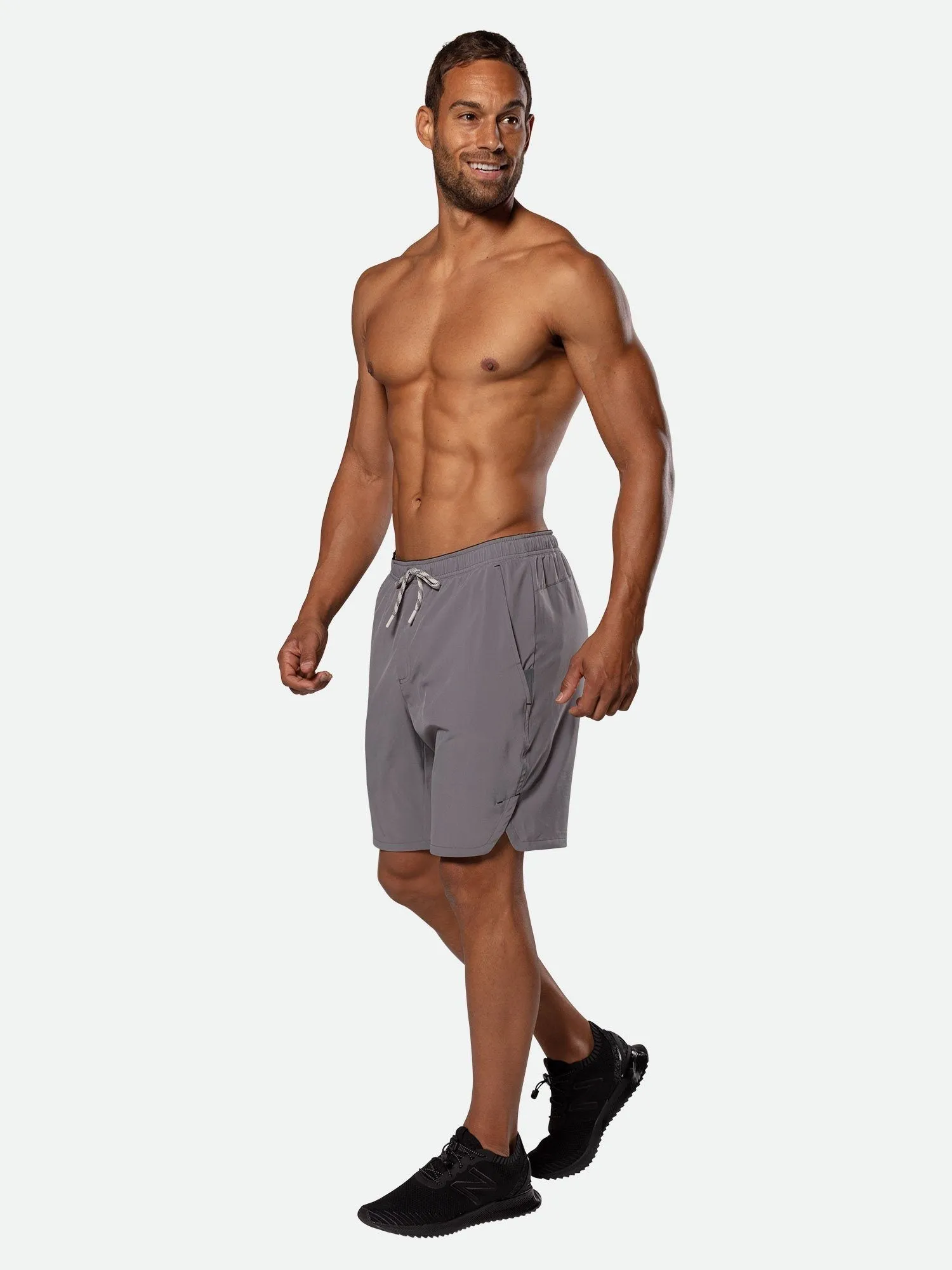 Men's Essential 9" Shorts