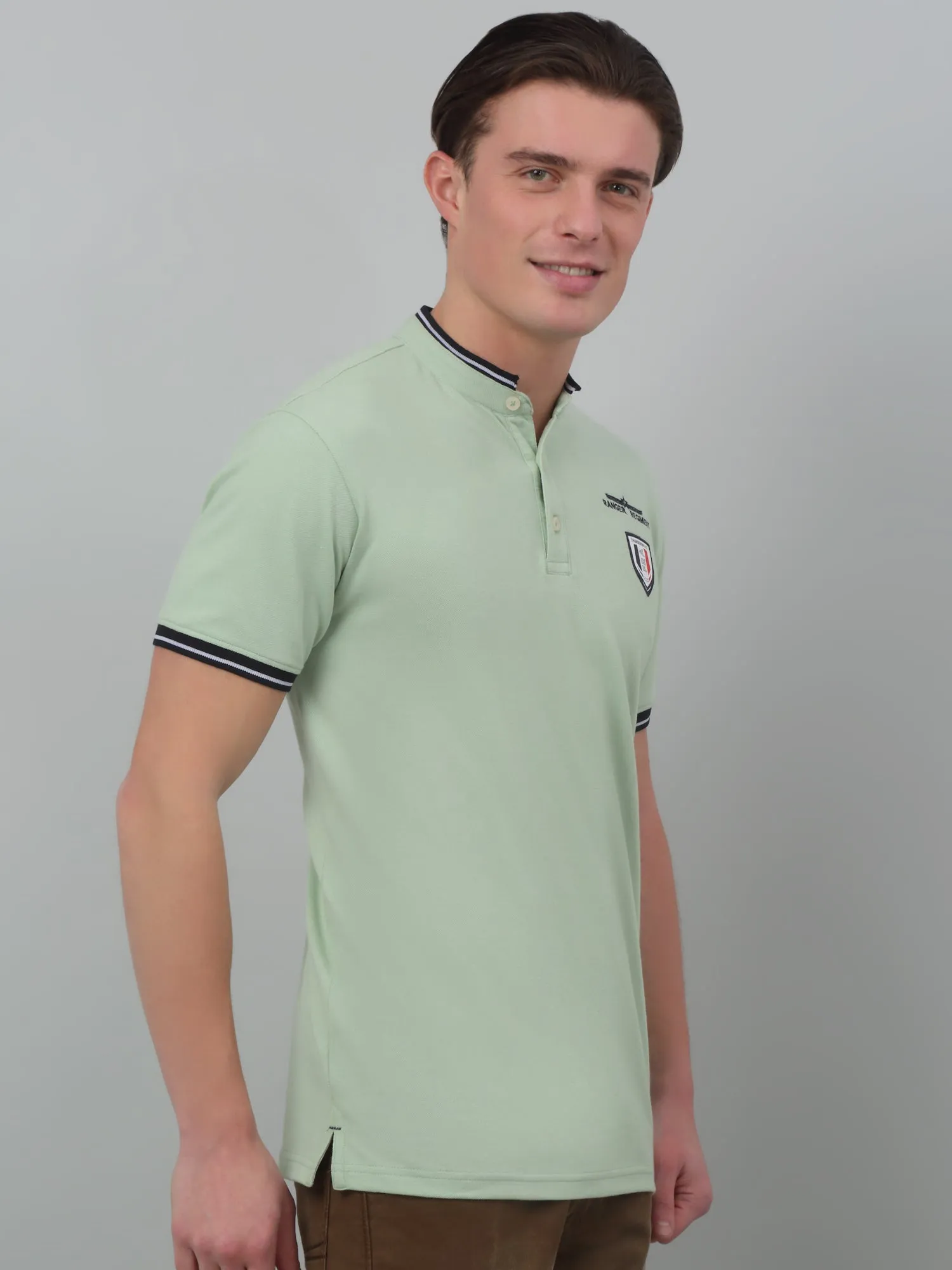 Men's Light Green Mandarin neck Half Sleeve T-Shirt