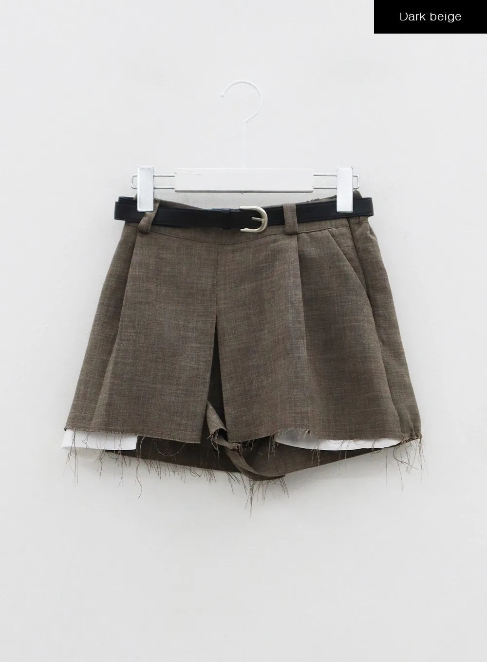 Torn Hem Shorts with Belt BS02