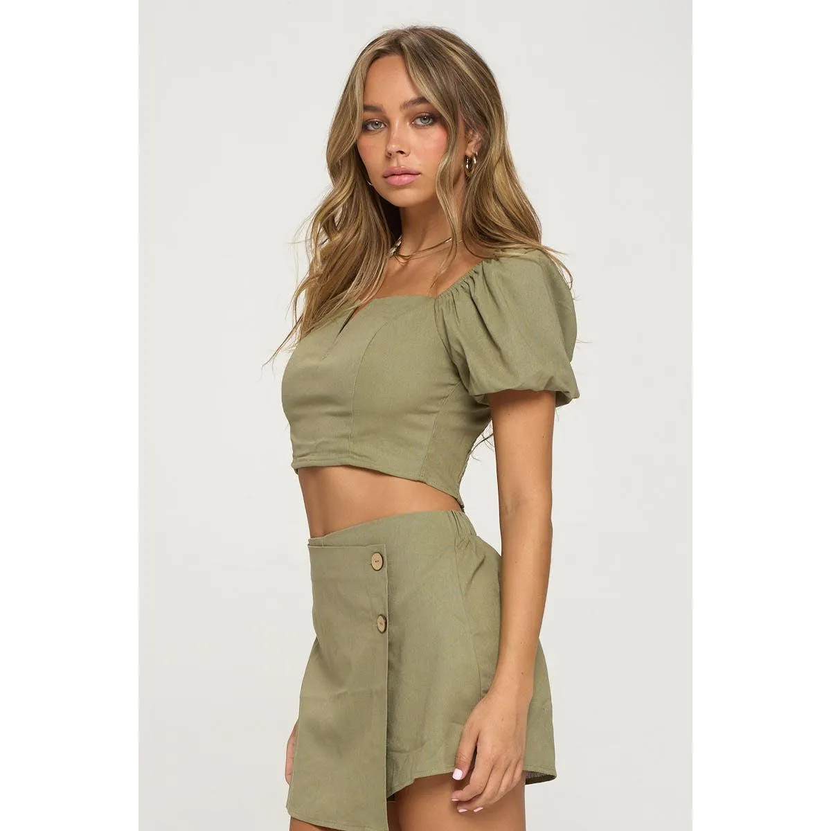 V-bar Puff Sleeve Top & Skorts Set