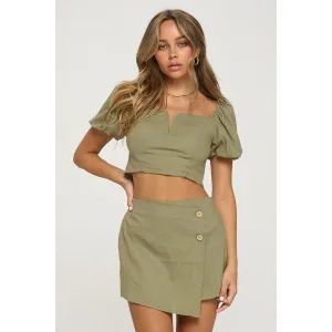 V-bar Puff Sleeve Top & Skorts Set