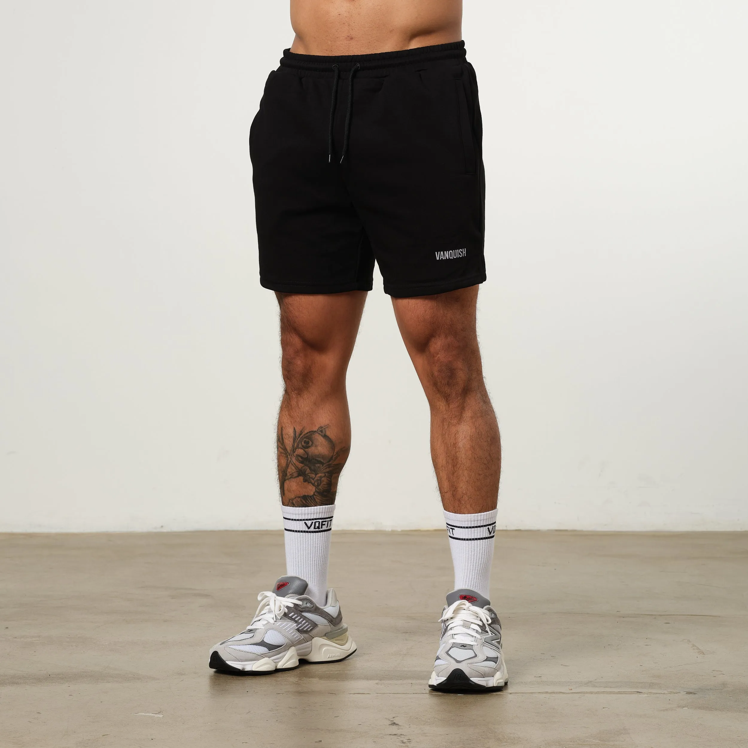 Vanquish Essential Black Regular Fit Shorts